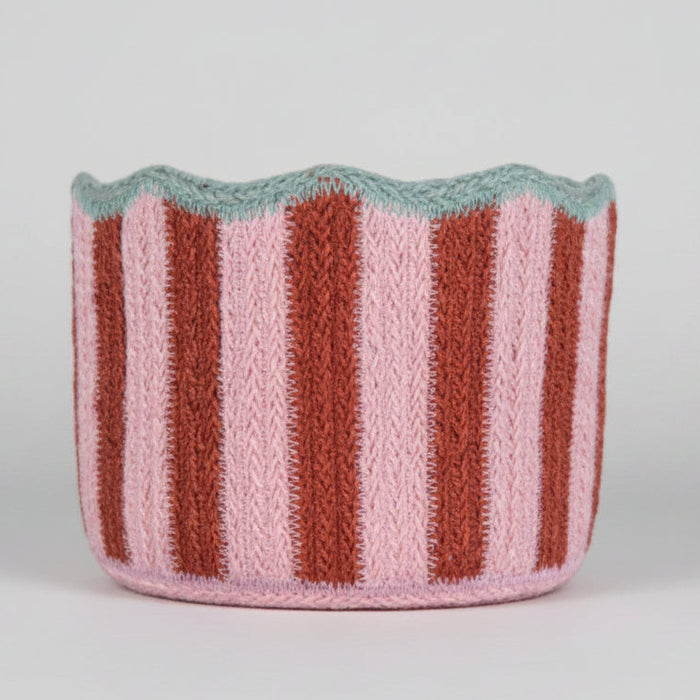 Cranberry-pink-Tulip-Basket-large