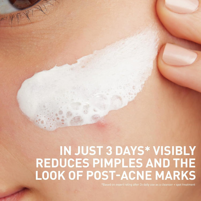 three essential ceramides (1, 3, 6-ii) to reinforce and maintain the skin's natural moisture barrier