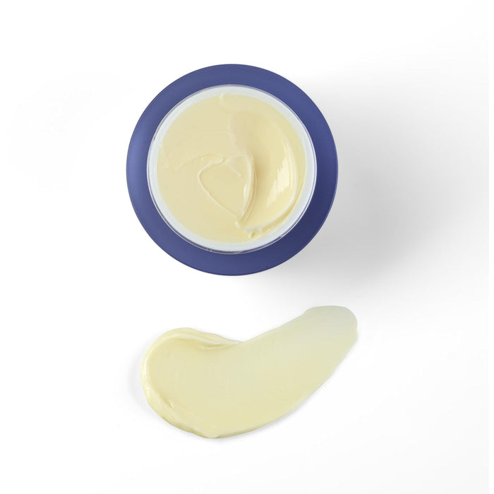 vitamin e and macadamia nut oil for added nourishment and moisture barrier support