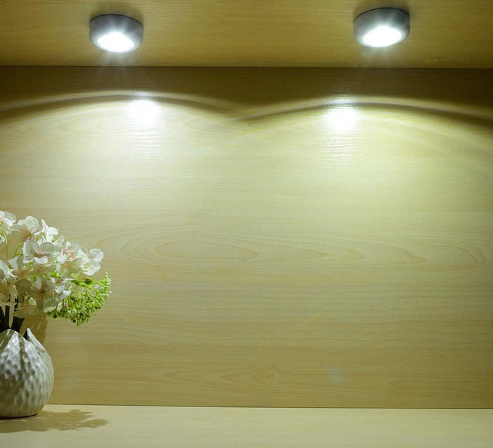 3 aaa battery power (cordless, no outlet dependency, safe low voltage)