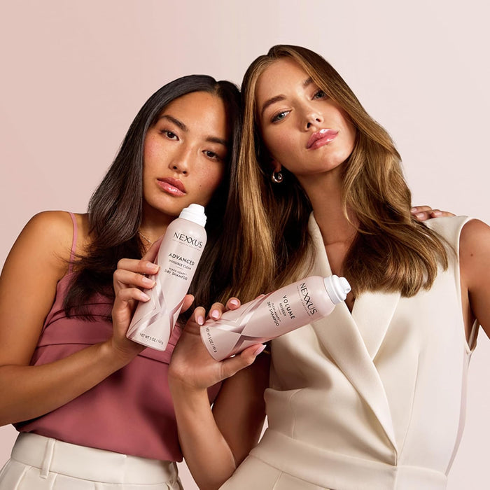 cuticle-sealing formula that locks in hydration and reduces frizz