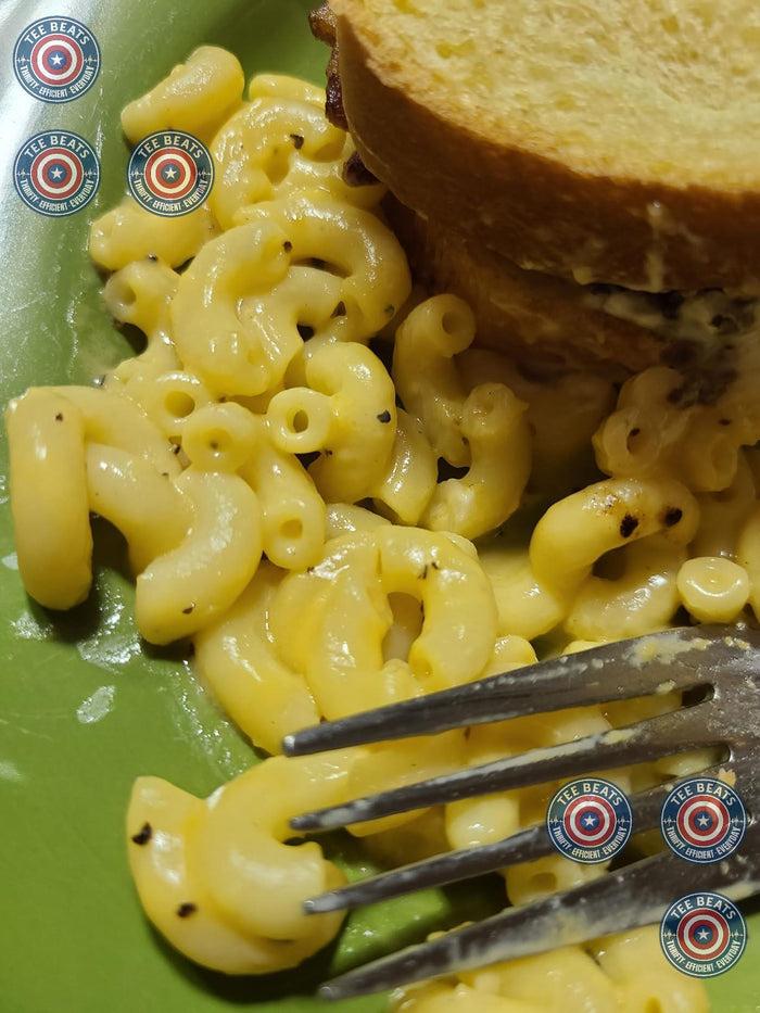 compatible with simple add-ins: cooked pasta, butter, and milk