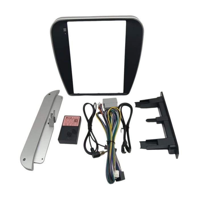 Suitable for 17 models of chevrolet equinox car central control navigation frame restoration panel